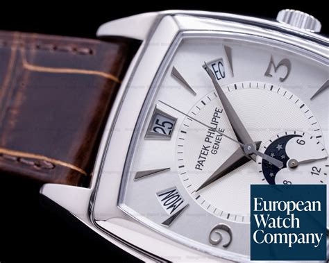 patek philippe 5135g review|Patek Philippe Gondolo Calendario Ref. 5135G.